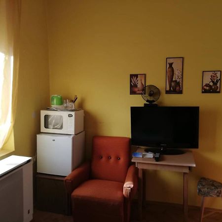 Belvarosi Minilakas 2 Fore Pécs Exterior foto